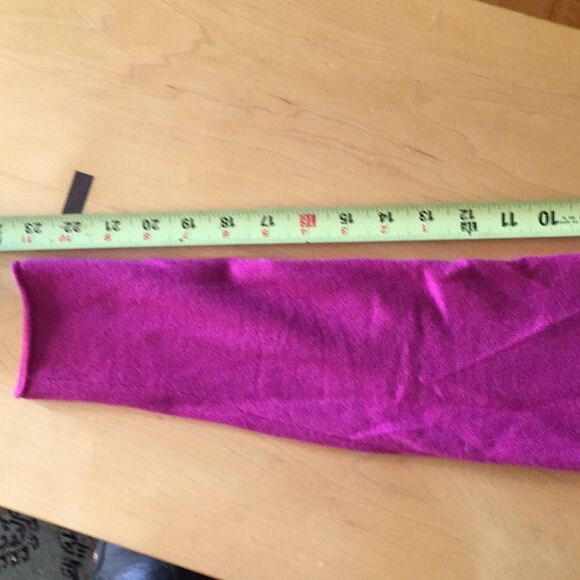 Cashmere Cache sweater Raspberry Size L - Picture 9 of 10